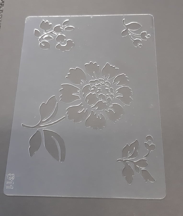 Pentart 3D Flower A5 Stencil - S11